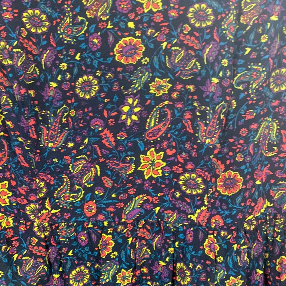 Forever 21 paisley floral print blouse size medium - Picture 11 of 11